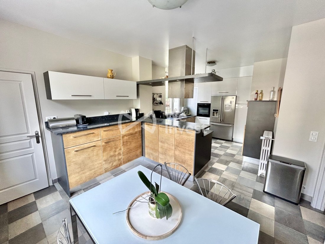 House in Les Essarts-le-Roi, Ile-de-France, France 5 - 17328646