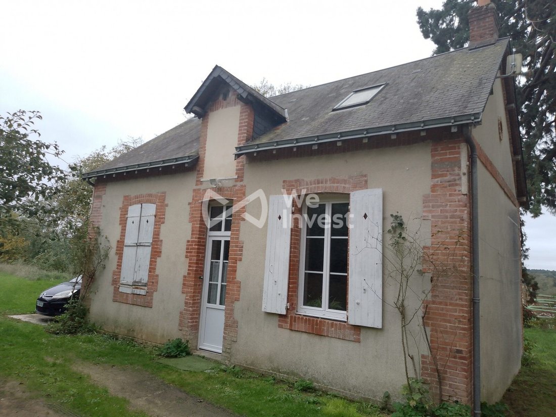 Chateau in Yvre-l'Eveque, Pays de la Loire, France 4 - 17328719