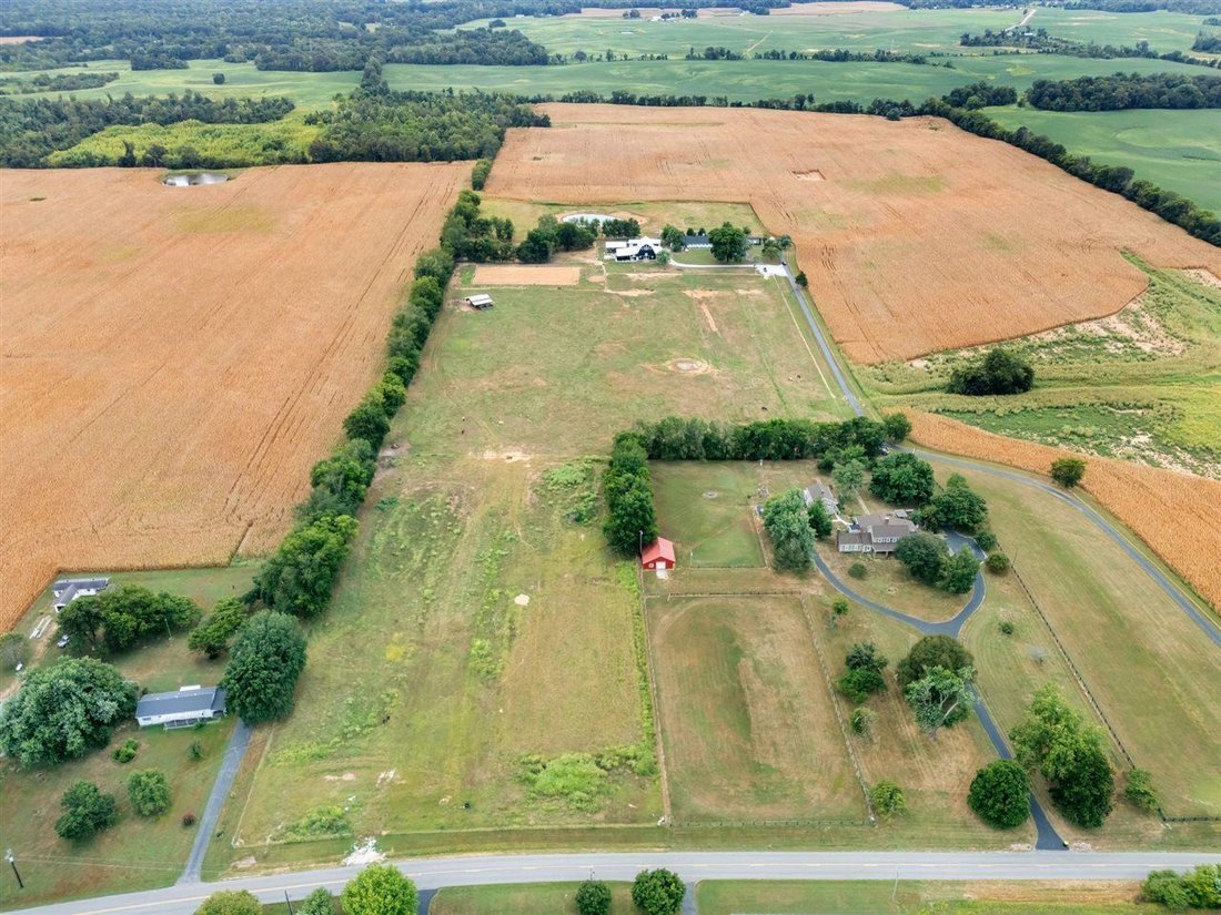 House in Princeton, Kentucky, United States 4 - 18068457