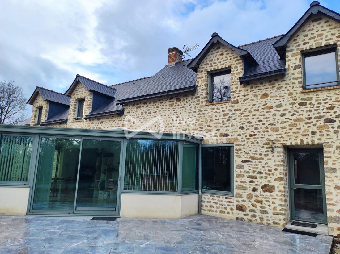 Farm Ranch in Commer, Pays de la Loire, France 3 - 17367745