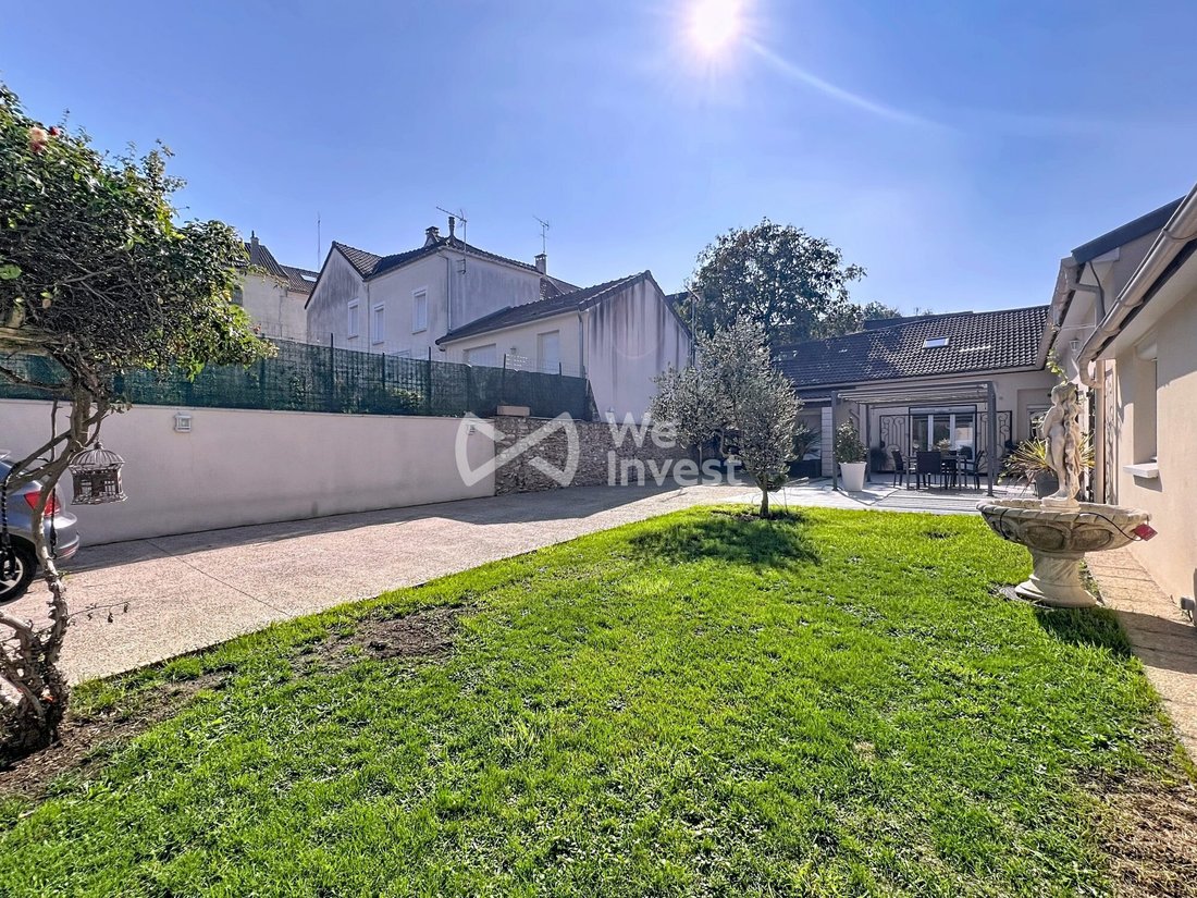 House in Domont, Ile-de-France, France 3 - 16261700