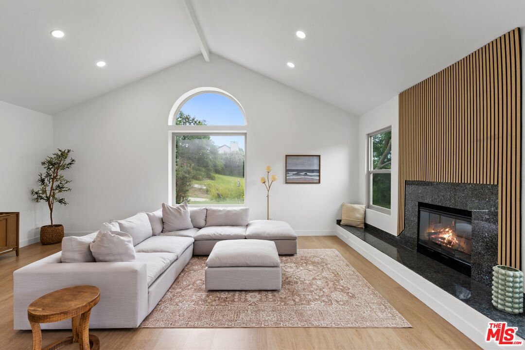 House in Hidden Hills, California, United States 1 - 18067457
