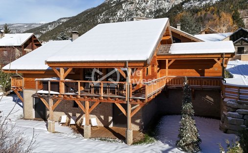 Chalet en Briançon, Provenza-Alpes-Costa Azul, Francia 1