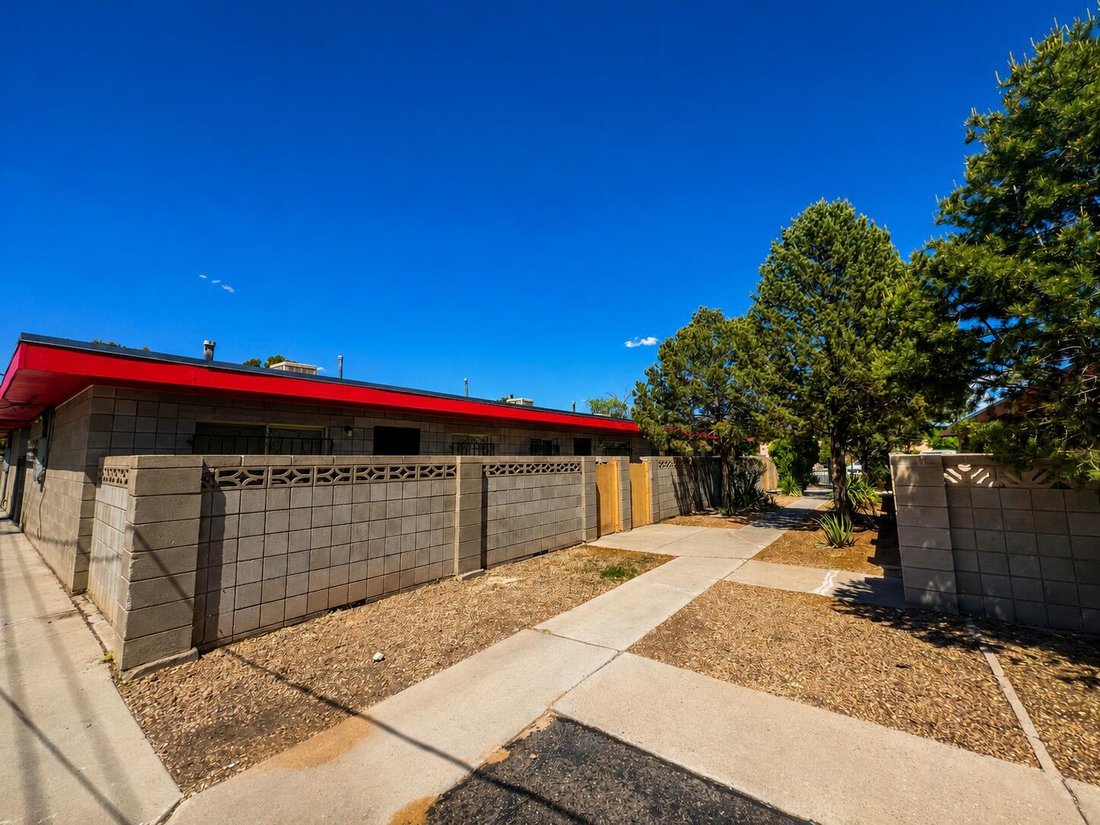 Albuquerque, New Mexico, United States 4 - 18065618