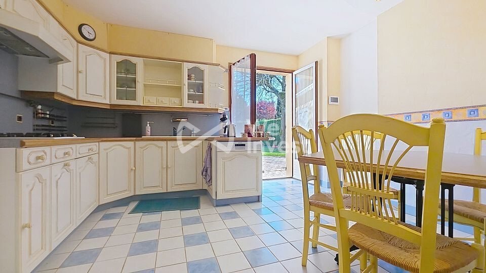 Serris, Ile-de-France, France 4 - 17536246