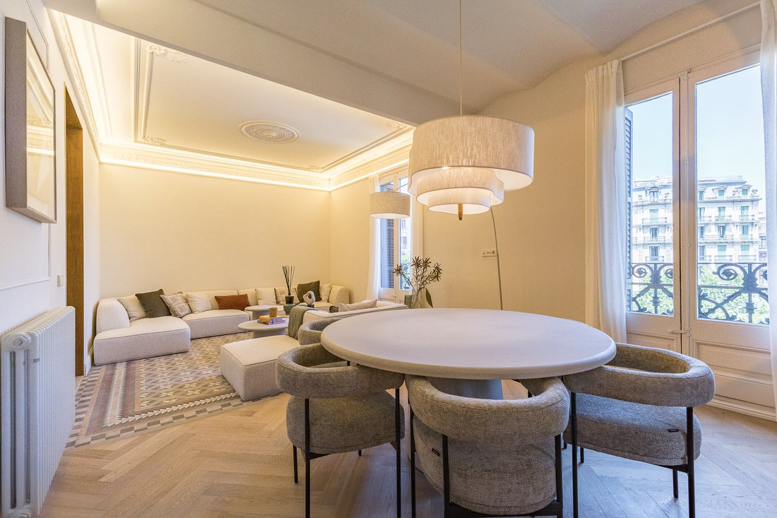 Apartment in Eixample, Barcelona, Spain 5 - 18067619
