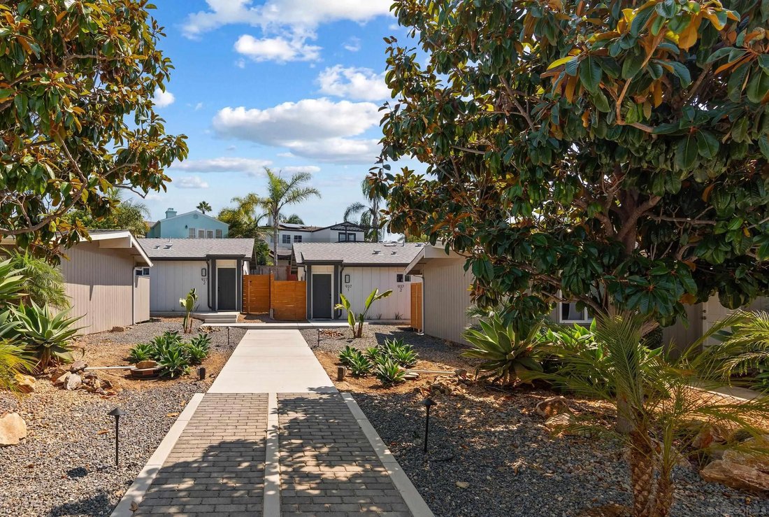 Encinitas, California, United States 1 - 18066383