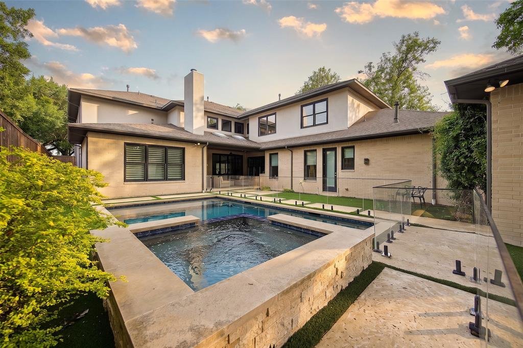House in Dallas, Texas, United States 1 - 18067229