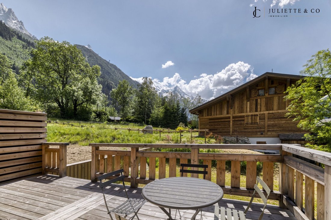Chalet in Chamonix-Mont-Blanc, Auvergne-Rhône-Alpes, France 4 - 18012283