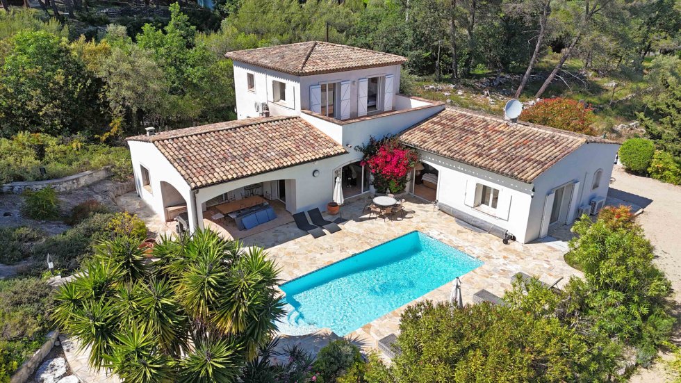 Villa in Tourrettes-sur-Loup, Provence-Alpes-Côte d'Azur, France 1 - 18066628