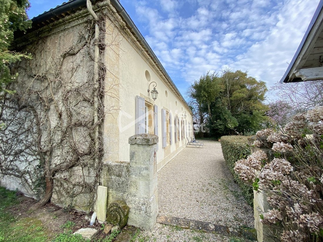 House in Bayon-sur-Gironde, Nouvelle-Aquitaine, France 4 - 17328595