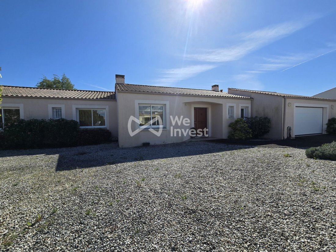 House in Jard-sur-Mer, Pays de la Loire, France 2 - 17328658