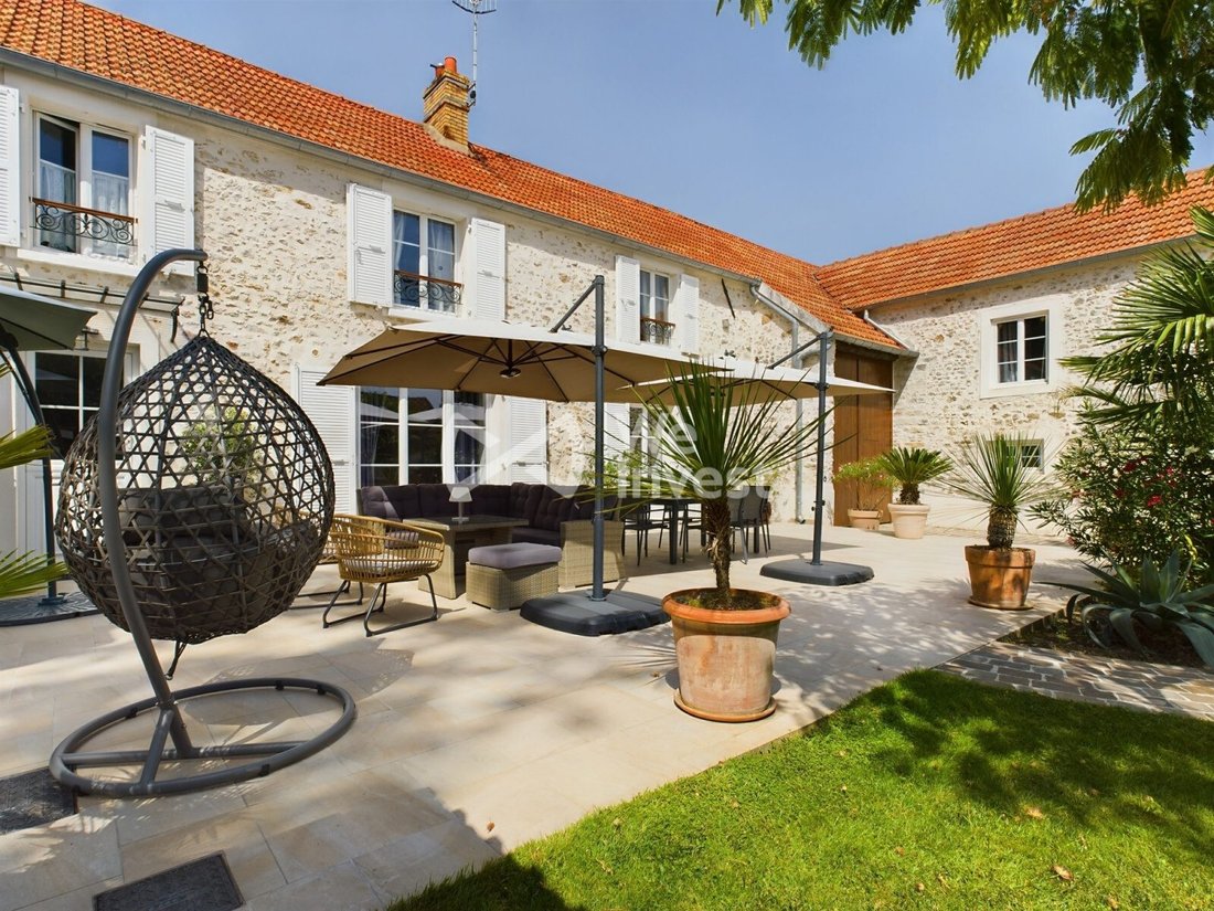 House in Bruyeres-le-Chatel, Ile-de-France, France 2 - 17362731
