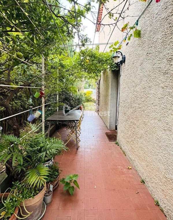 House in Sanary-sur-Mer, Provence-Alpes-Côte d'Azur, France 1 - 17336343