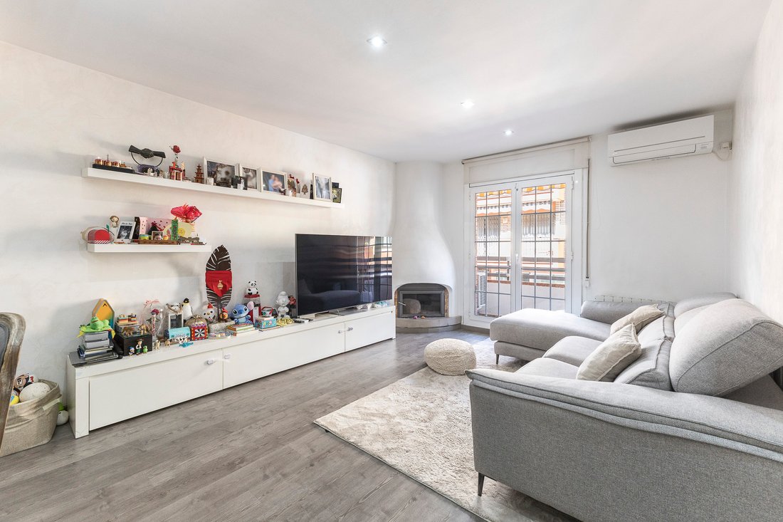 Apartment in Sant Andreu de Palomar, Barcelona, Spain 5 - 18067726