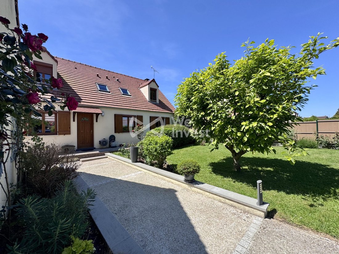House in Ferrieres-en-Brie, Ile-de-France, France 1 - 18049491