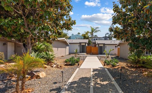 Encinitas, California, United States 1
