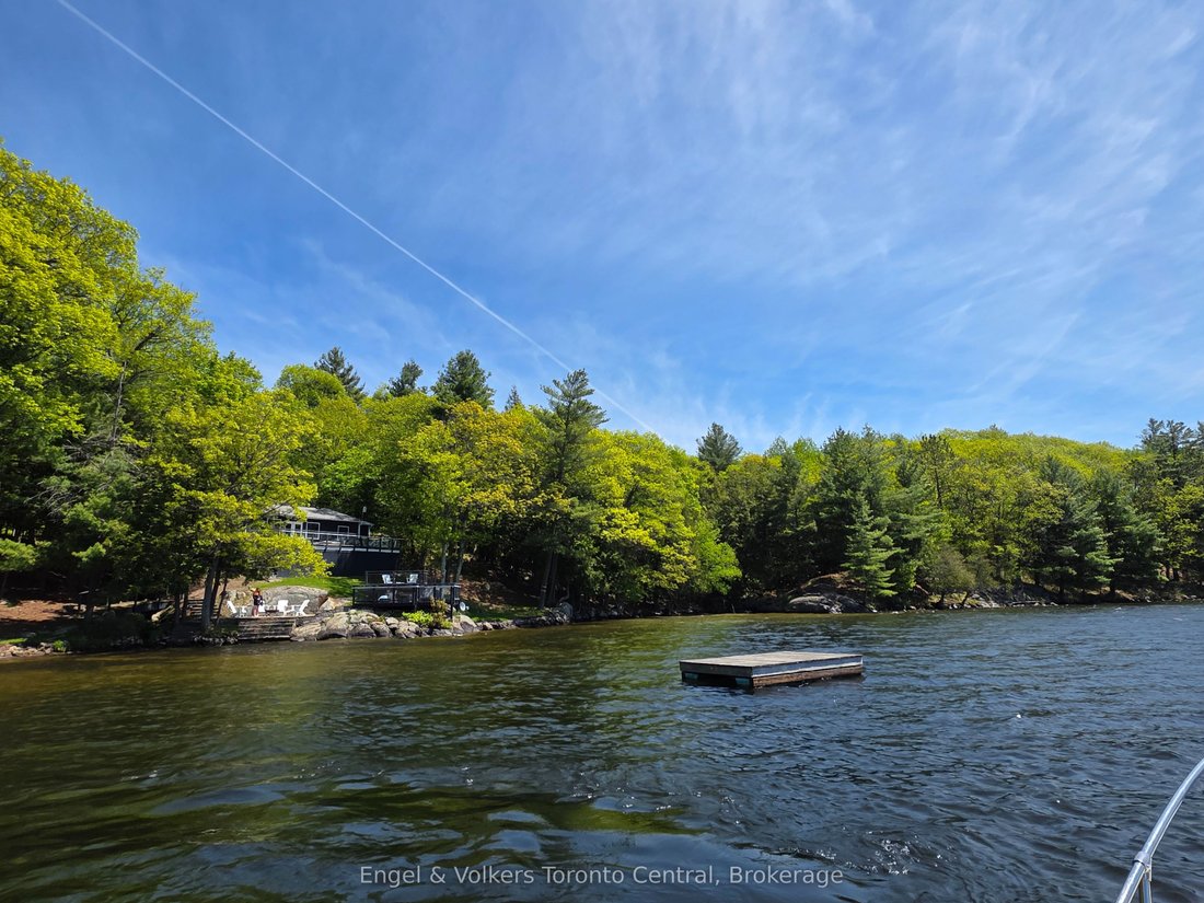 House in Port Carling, Ontario, Canada 2 - 17505980
