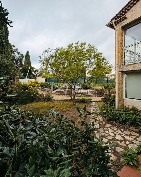 House in Sanary-sur-Mer, Provence-Alpes-Côte d'Azur, France 3 - 17336343