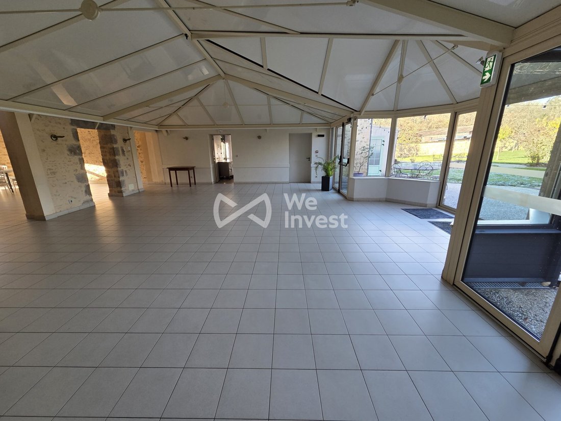 Farm Ranch in Fye, Pays de la Loire, France 3 - 17328697