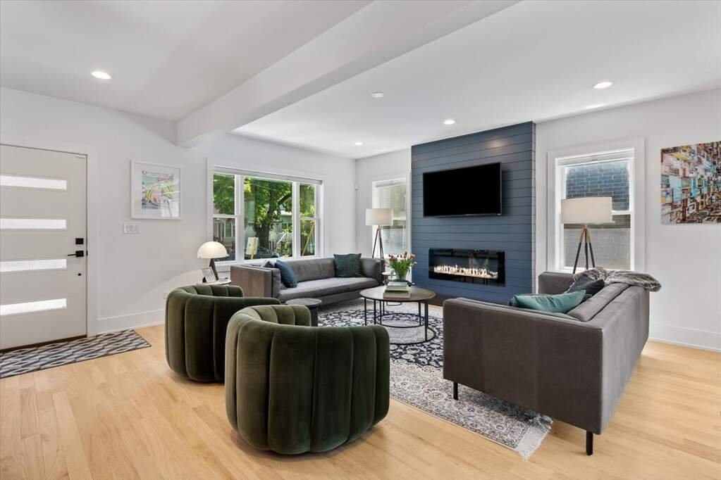 House in Chicago, Illinois, United States 2 - 18068736