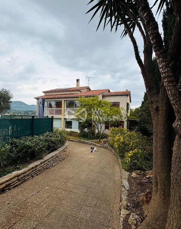 House in Sanary-sur-Mer, Provence-Alpes-Côte d'Azur, France 2 - 17336343
