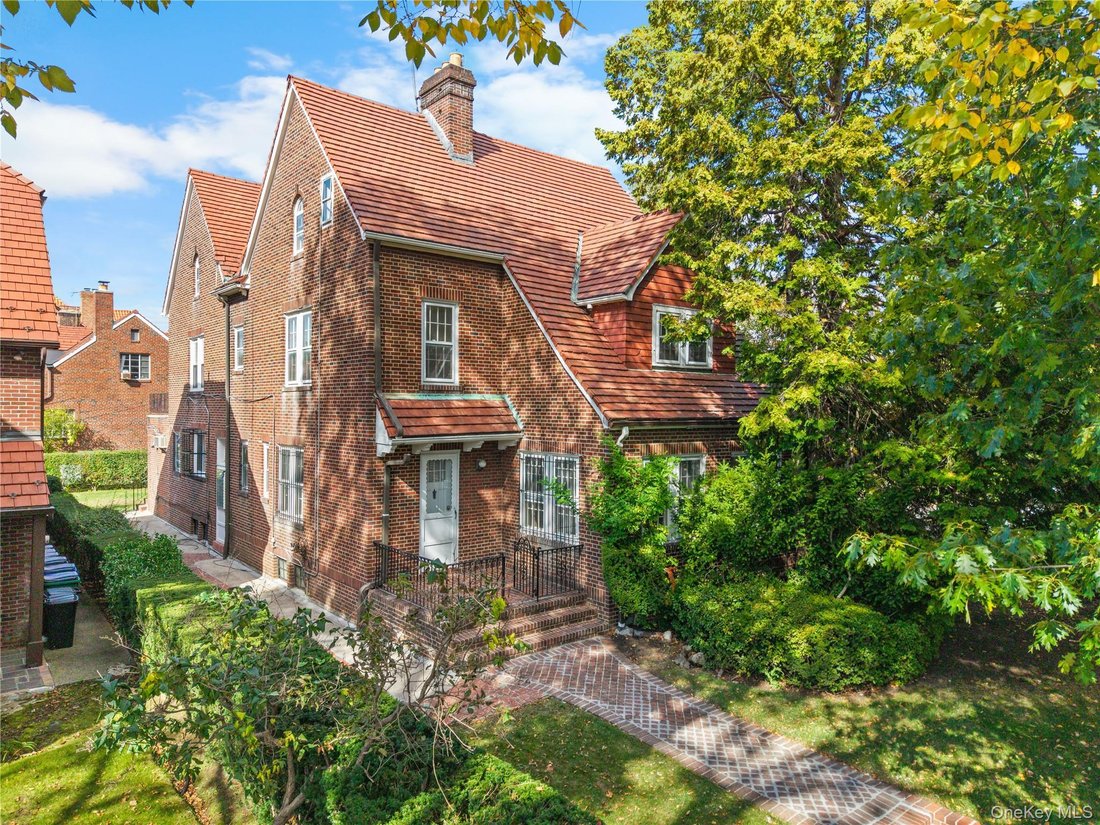 House in New York, New York, United States 1 - 18065686
