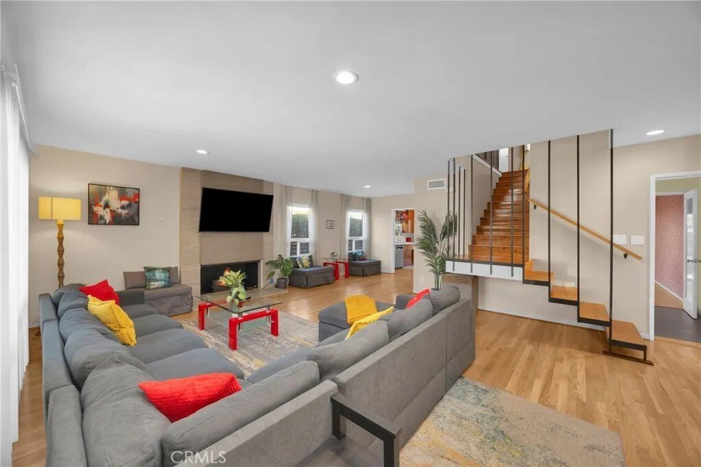 House in Signal Hill, California, United States 1 - 17552801