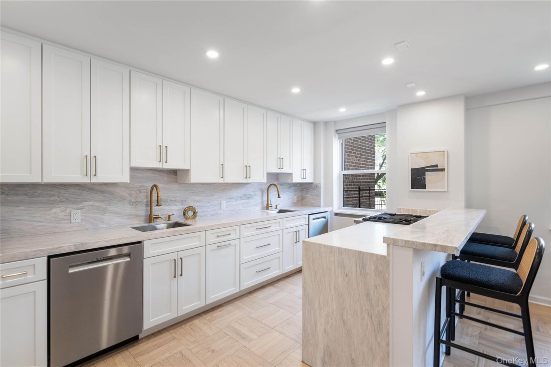 Co Op in New York, New York, United States 2 - 18065666