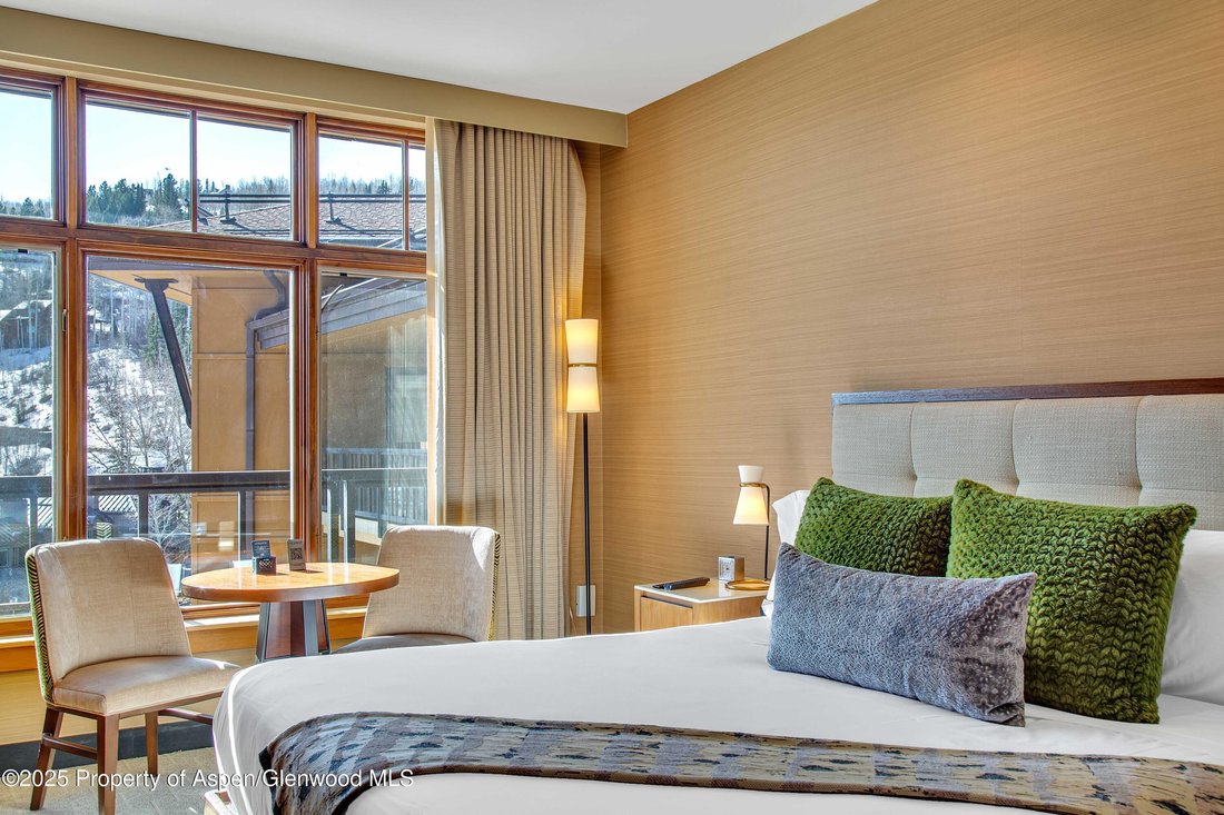 Condo in Snowmass Village, Colorado, United States 2 - 18067394