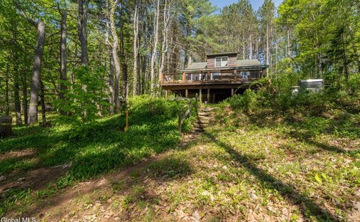 House in Hadley, New York, United States 1