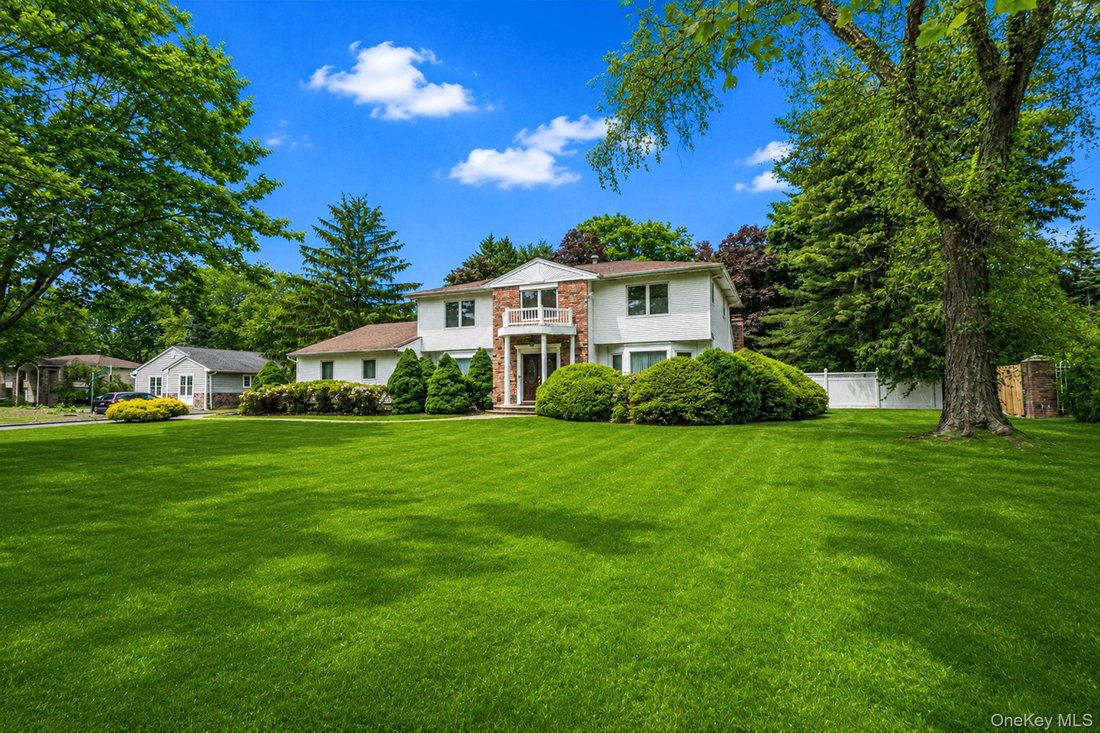 House in Huntington Station, New York, United States 4 - 18065691
