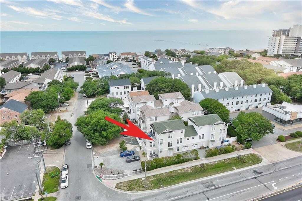 Condo in Virginia Beach, Virginia, United States 1 - 18066279