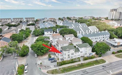 Condo in Virginia Beach, Virginia, United States 1