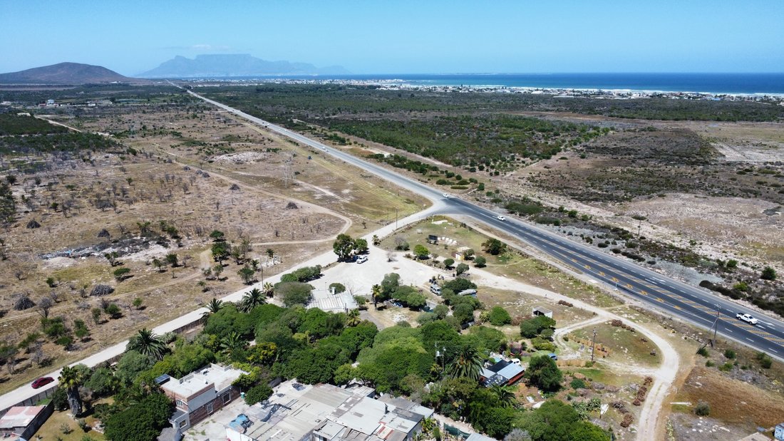 House in Van Riebeeckstrand, Cape Town, South Africa 1 - 18068686