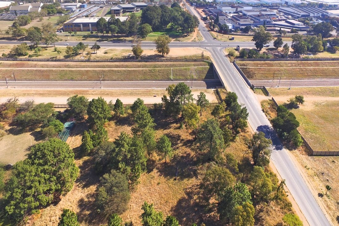 Land in Glen Austin AH, Gauteng, South Africa 2 - 18069000
