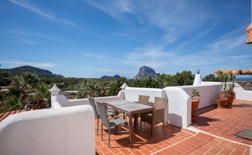 Chalet in Sant Josep de sa Talaia, Balearic Islands, Spain 1