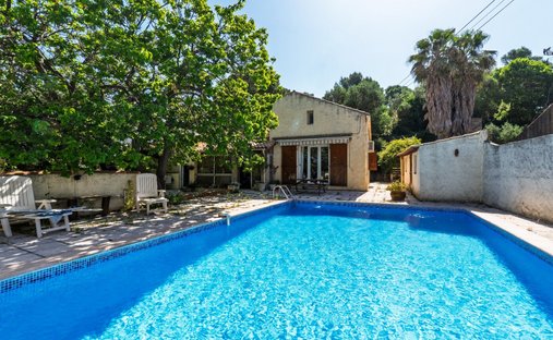 House in Balaruc-le-Vieux, Occitania, France 1