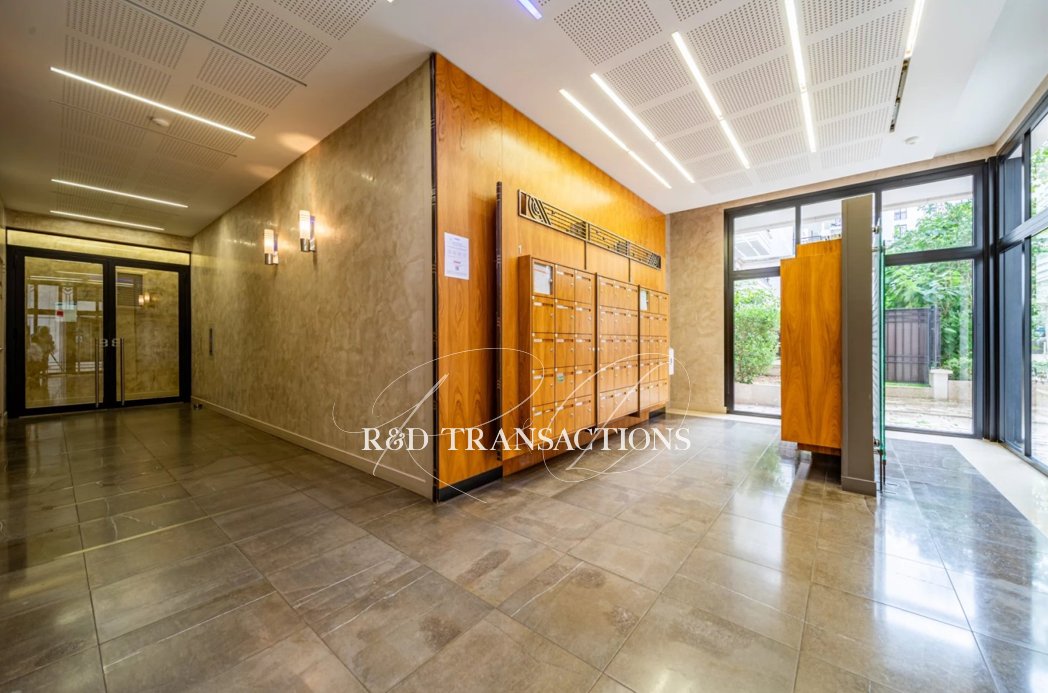 Apartment in Plateau Ouest, Suresnes, France 1 - 18066925