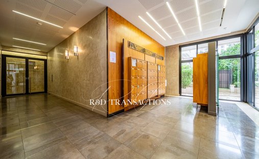 Apartment in Plateau Ouest, Suresnes, France 1
