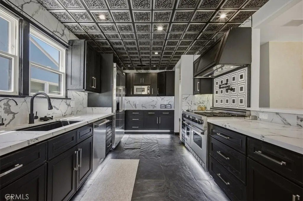 House in Signal Hill, California, United States 3 - 17257286