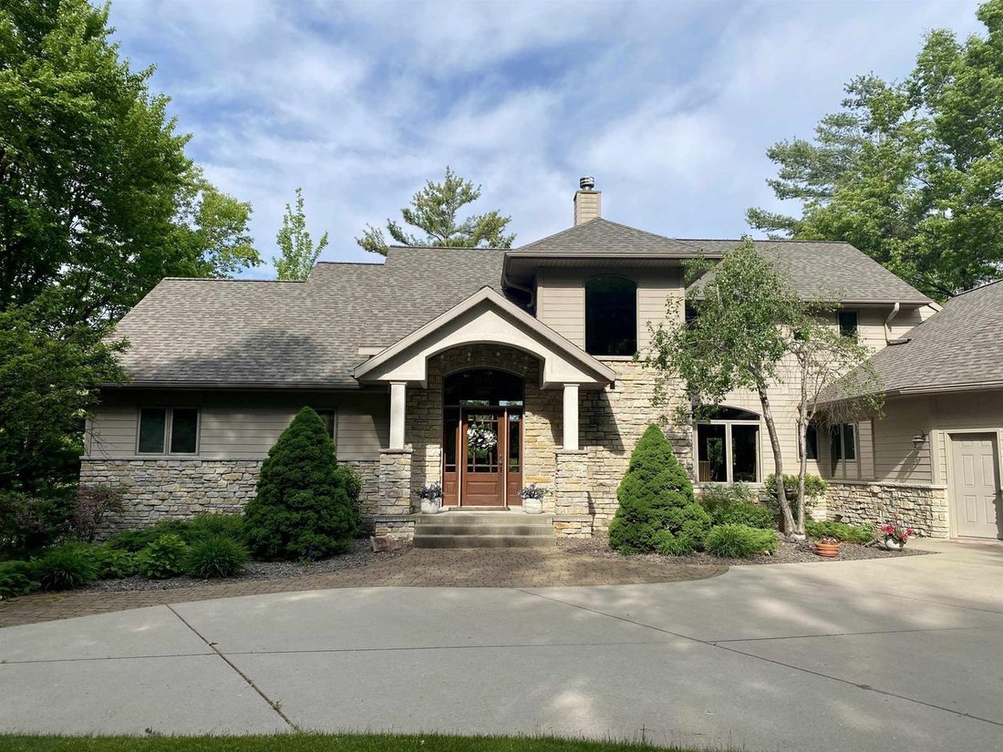 House in Plover, Wisconsin, United States 3 - 18065811
