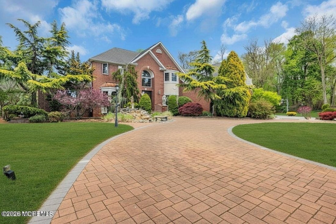 House in Manalapan Township, New Jersey, United States 5 - 17803574