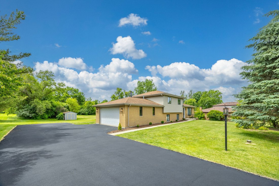 House in Homer Glen, Illinois, United States 2 - 18066858