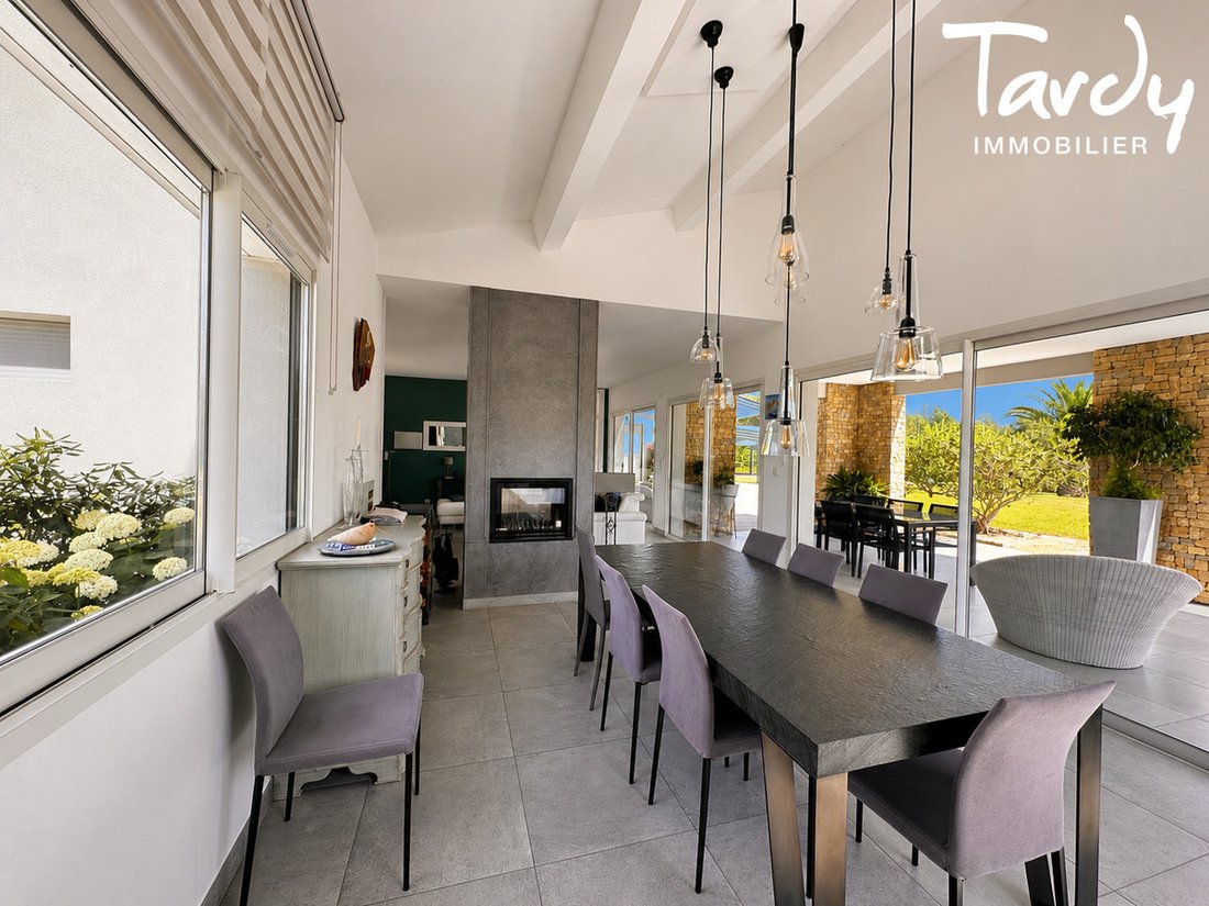 Villa in La Cadiere-d'Azur, Provence-Alpes-Côte d'Azur, France 4 - 18066664