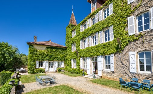 House in Coligny, Auvergne-Rhône-Alpes, France 1