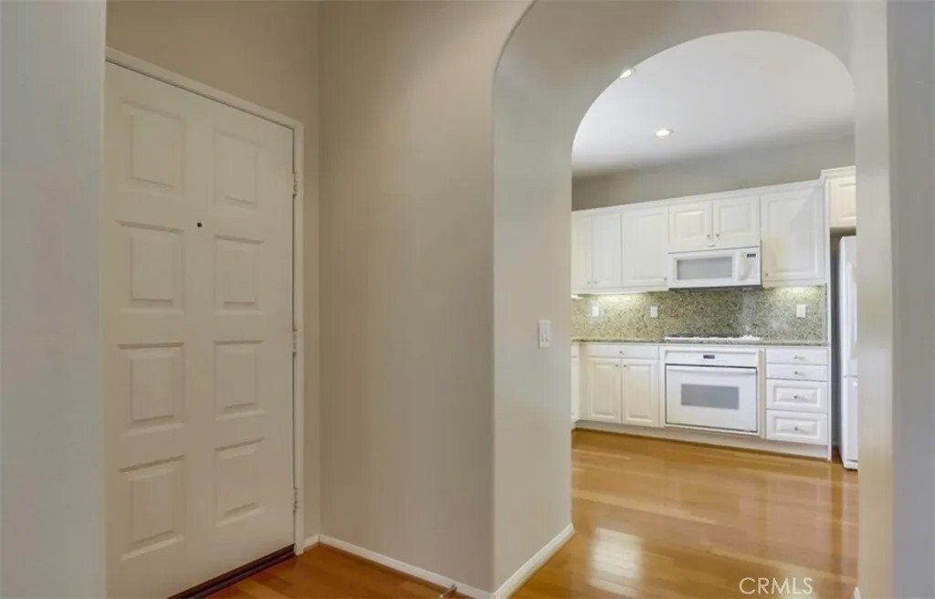 Condo in Irvine, California, United States 4 - 18066372
