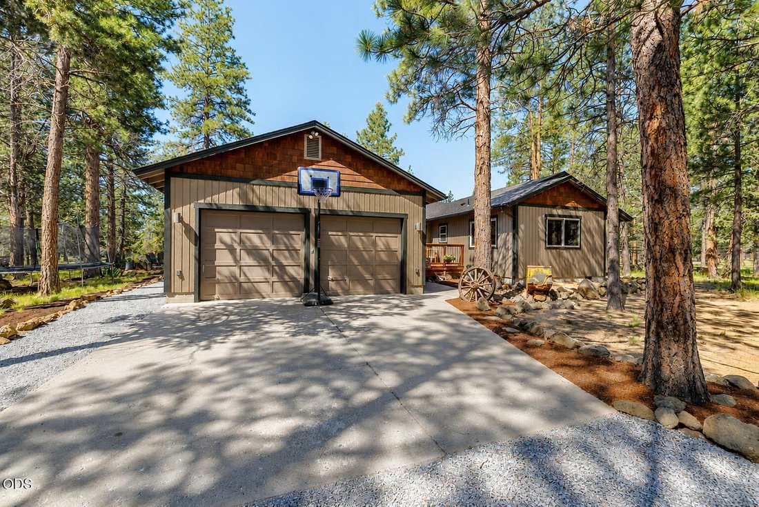 House in Sisters, Oregon, United States 2 - 18065759