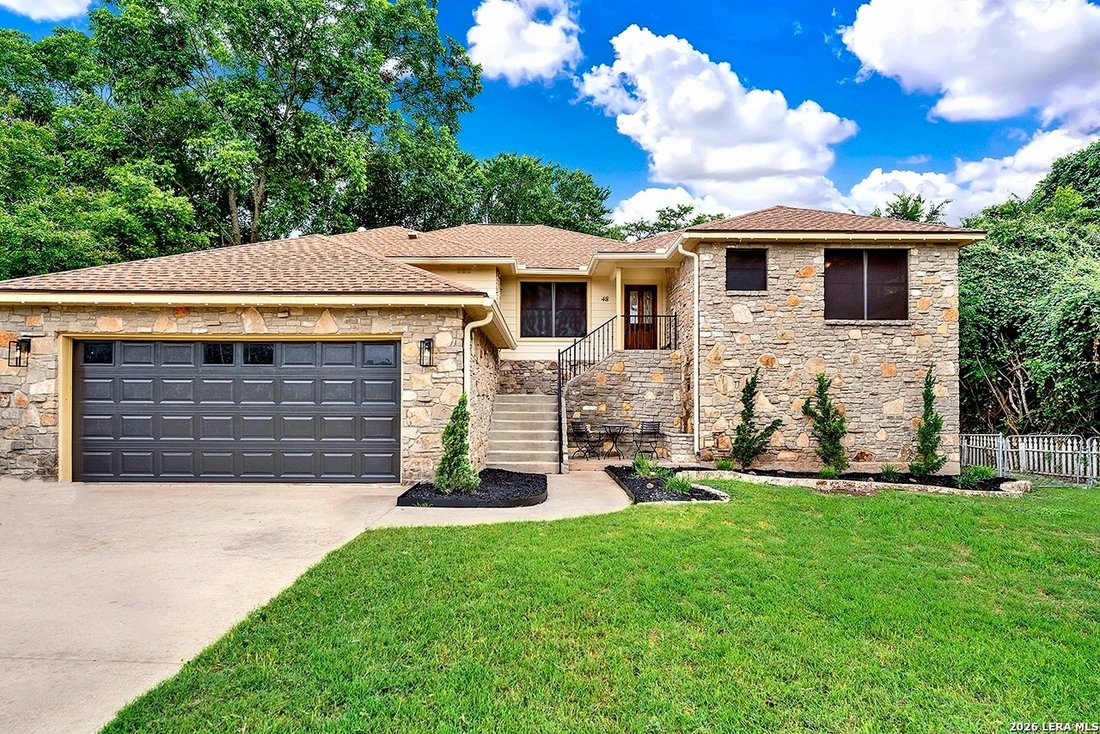 House in Seguin, Texas, United States 1 - 18066701