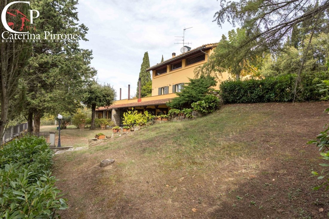 Villa in Settignano, Florence, Tuscany 2 - 18068388
